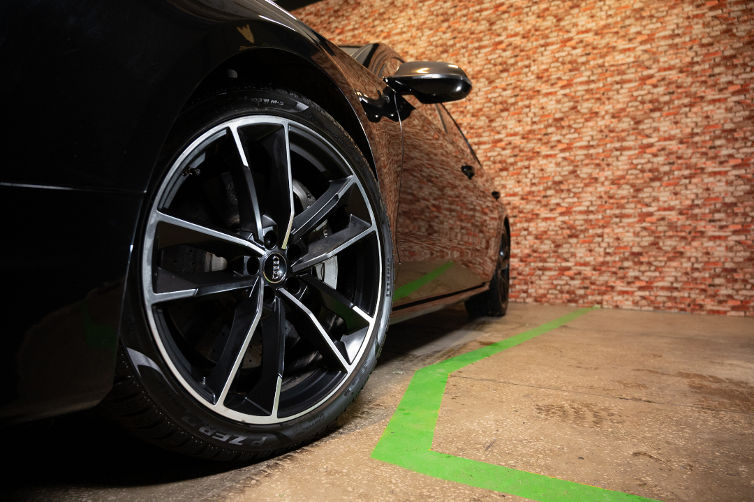 Audi S8 V8 - detailing wnętrz w salonie ESSA