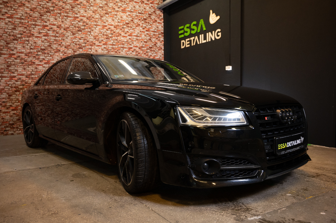 Mycie detailingowe Audi S8 V8 w Essa Lublin