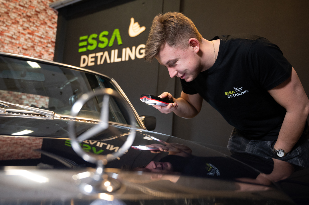 Mercedes 450 SEL - aplikacja wosku